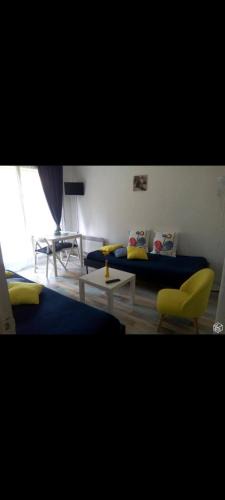 Bagnoles-de-l'Orne Apartment | Appartement situé plein sud avec balcon