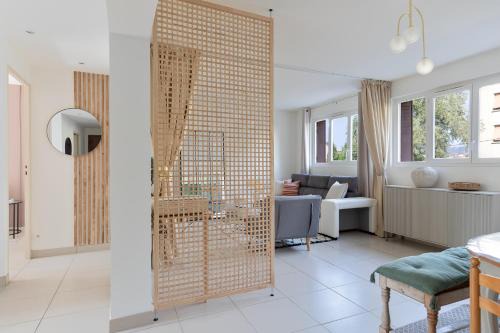 Le Grand Charran Apartment | Appartement spacieux 1 chambre parking gratuit