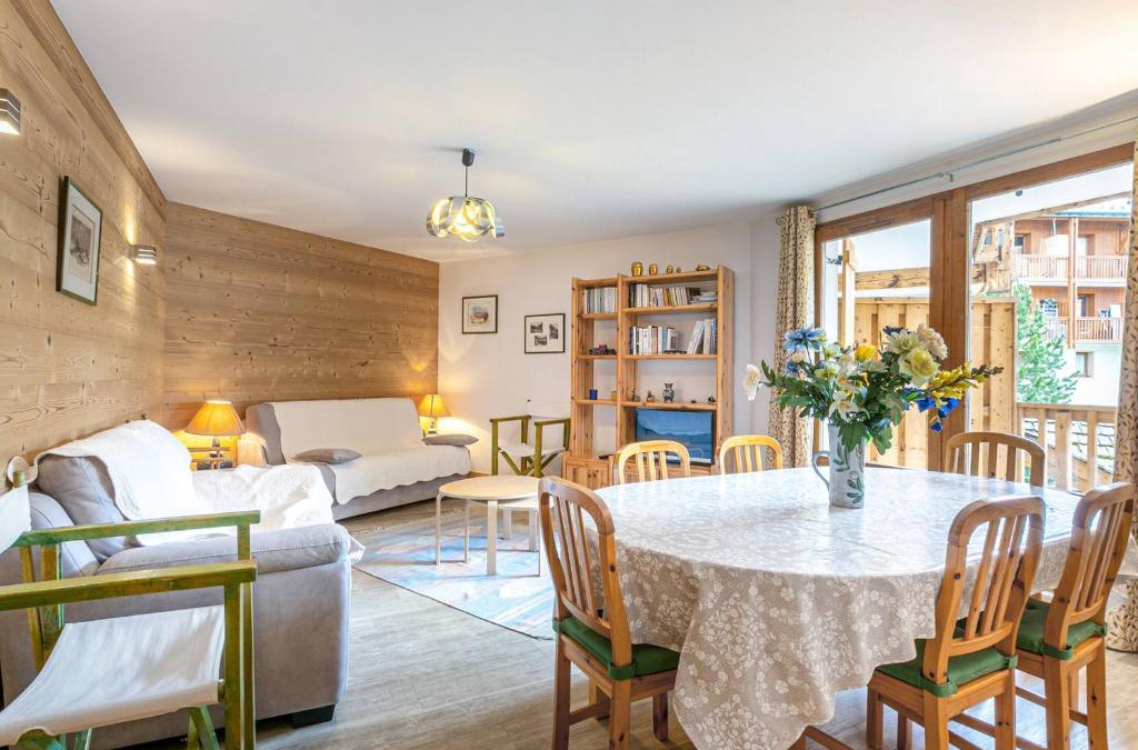 Le Cret Apartment | Appartement spacieux avec wifi, parking, balcon Sud à 10 min des commodités - FR-1-694-33