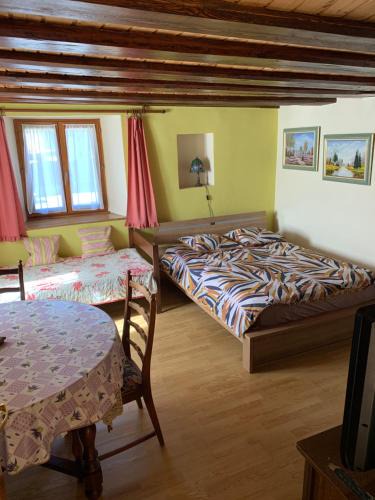 Urbes Apartment | Appartement Style Rustique