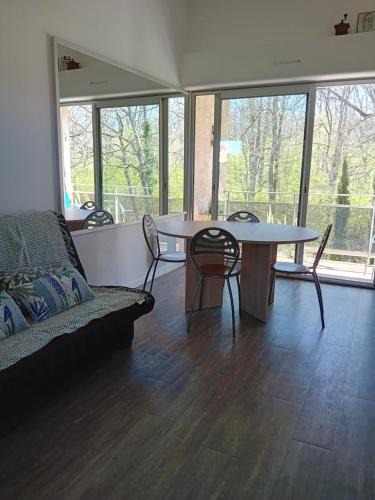 Buzet-sur-Tarn Apartment | Appartement T2 face au golf