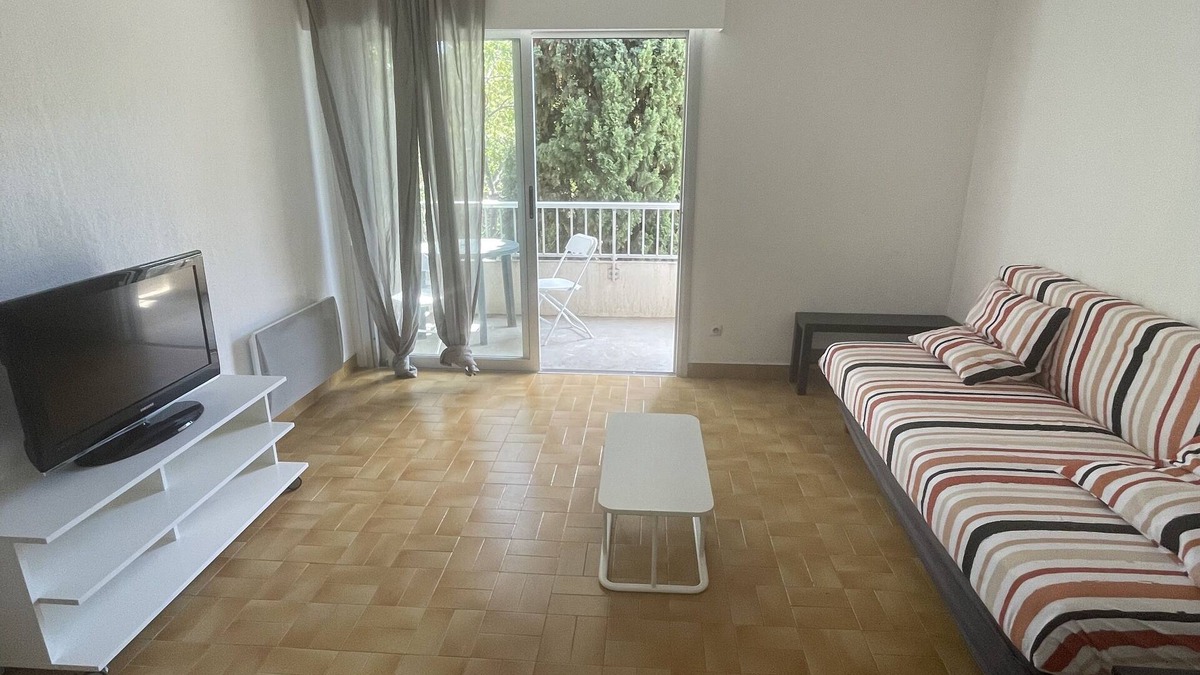 Hopitaux-Facultes Apartment | Appartement Très Calme et Très Ensoleillé