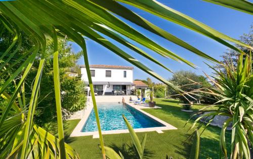 Bagnols-en-Foret Villa | Appartement Villa Quietude