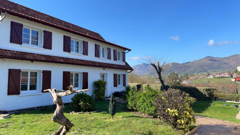 Sare Apartment | Appartement vue sur la Rhune