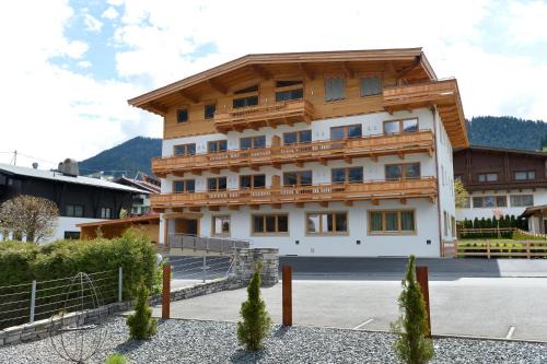 Ellmau Apartment | Appartementhaus Spiegl by Travel Partner