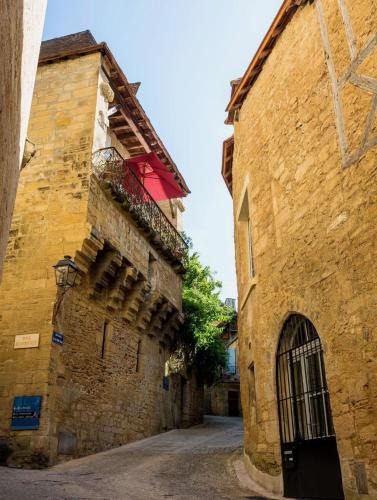 Sarlat-la-Caneda Historic Center Apartment | Appartements Les Suites sarladaises