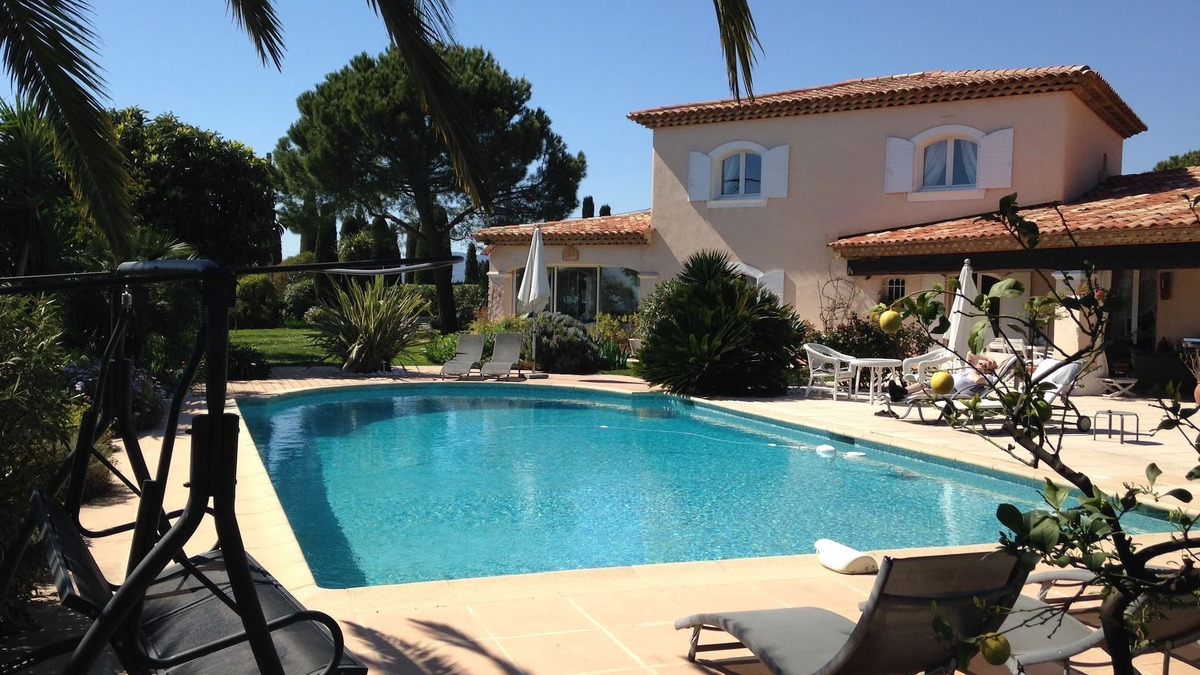 Le Plan-de-Grasse Apartment | Appartment of charm in a villa of standing with swimming pool