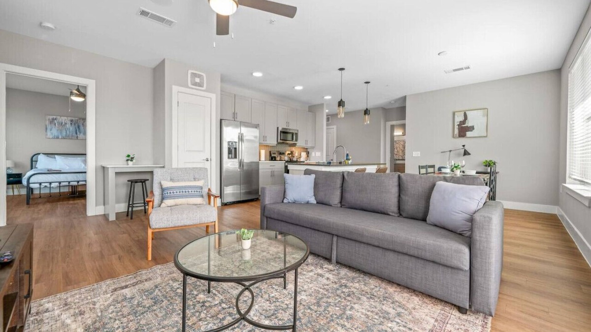 Fort Worth Apartment | Appealing 2BD 2BA Apartment with Pool in Fort Worth