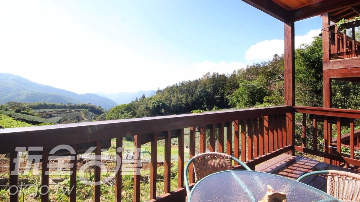 Alishan Bed & Breakfast | Applause In The Mountain
