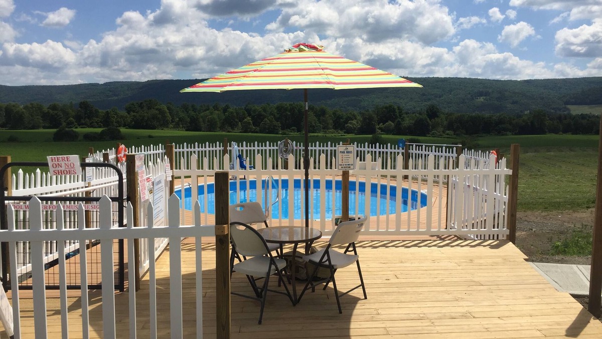 Milford Hotel | Apple Inn and Suites Cooperstown Area