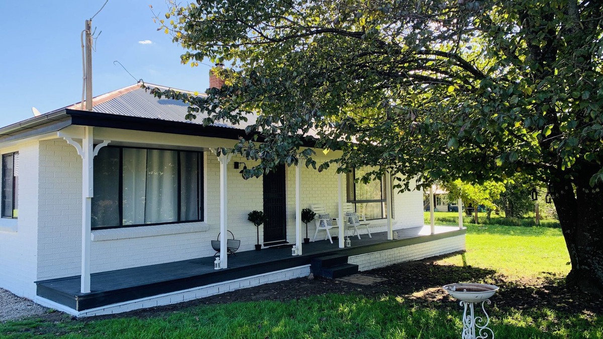 Hampton House | Applegarth Cottage, Hampton