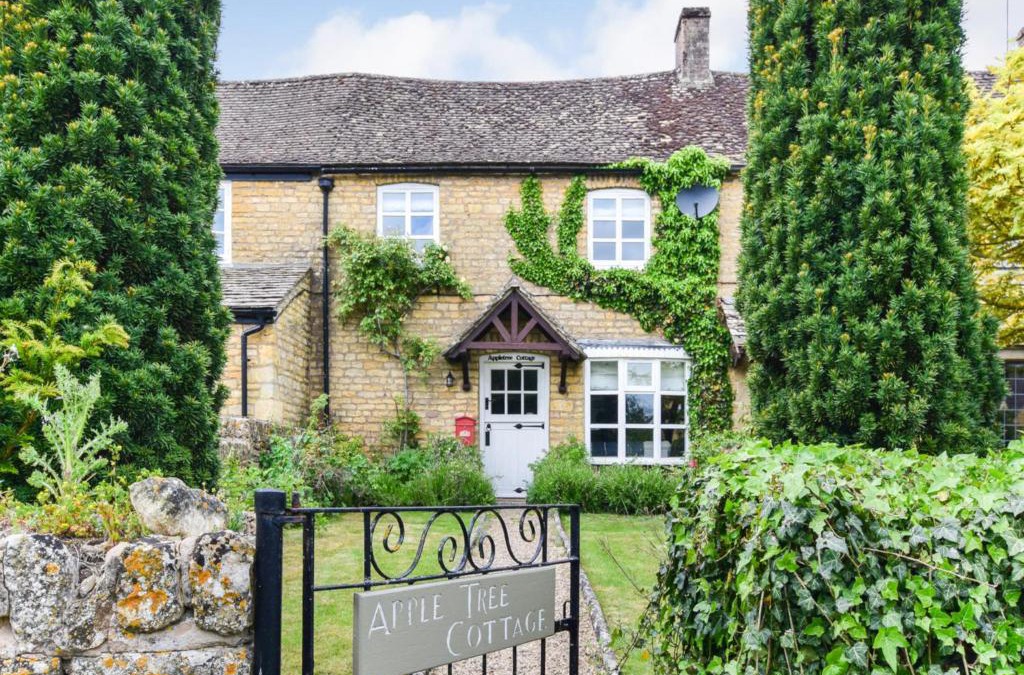 Bourton House | Appletree Cottage