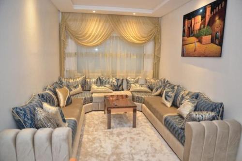 Sala Al Jadida Apartment | Apprt Proche de Technopolis, l'aéroport,et l'UIR