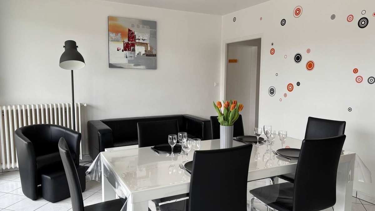 Quiberon Apartment | Appt 55m², 4-5 pers, 100m beach, parking, adult bike hire, WIFI