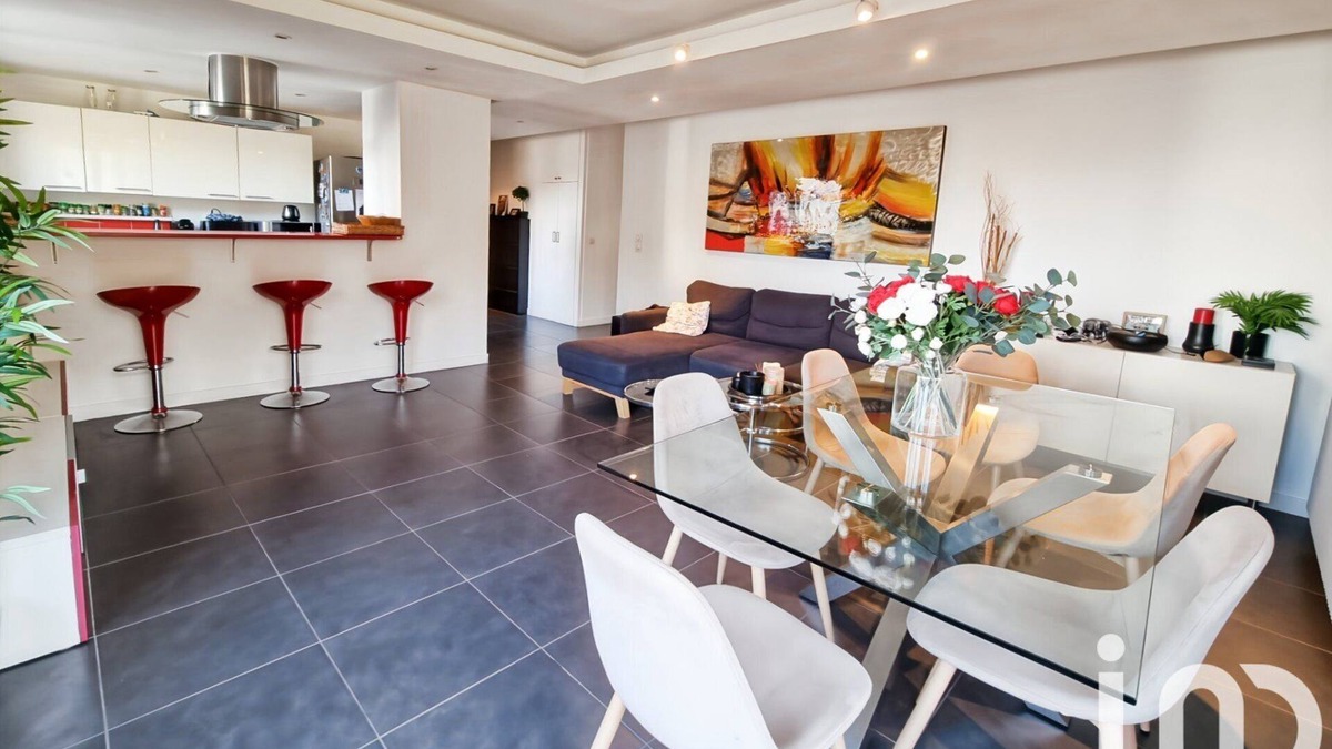 Saint-Maurice Apartment | Appt Cosy Porte Paris Bercy/Parc Floral de Vincennes + Parking