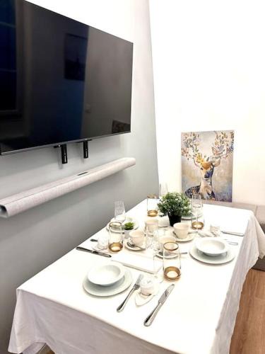 Saint-Vincent-de-Paul Apartment | Appt rénové proche Montmartre Gare du Nord et EST