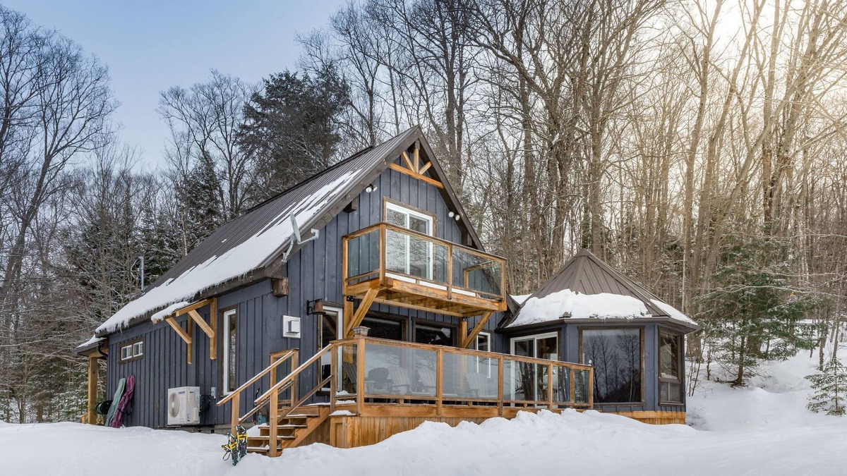 Eagle Lake Ski Chalet | *Apres Chalet*- Ski, Bike or Hike in & out