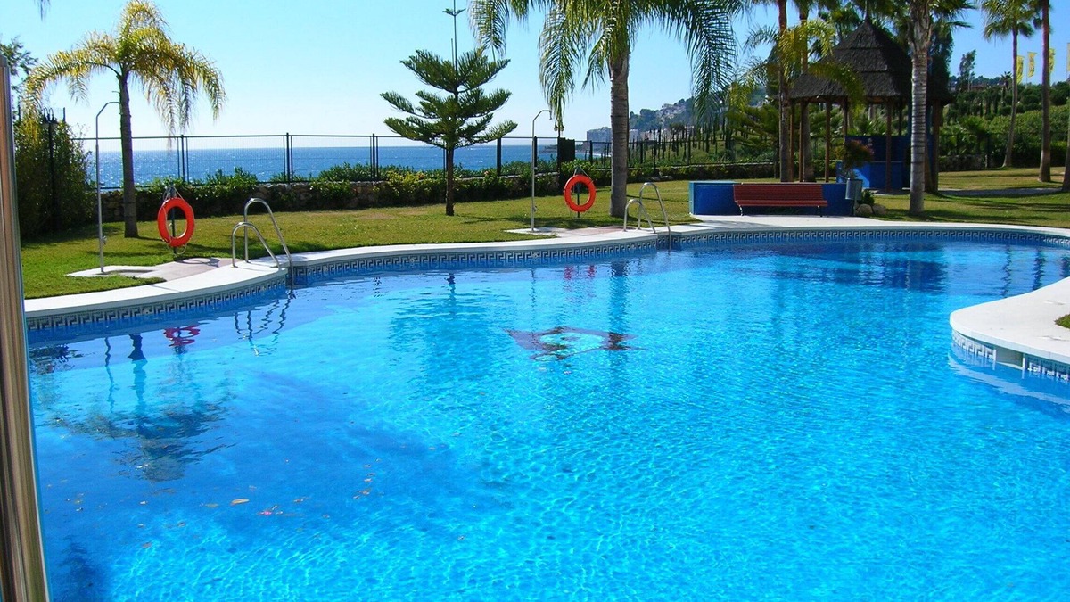 Velilla-Taramay Apartment | Apt. 1st Line Beach. Air conditioner. WIFI and