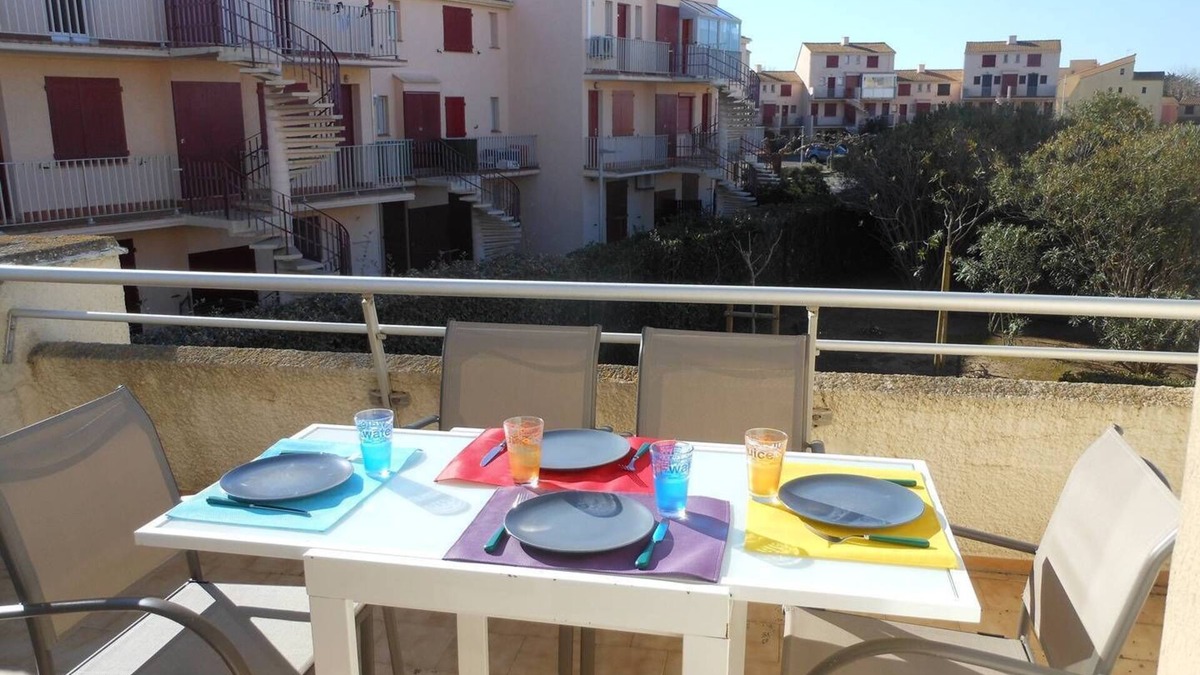 Marseillan Plage Apartment | APT 2 ROOMS MEZZANINE 28M2 + TERRASSE 10M2 REF 4038