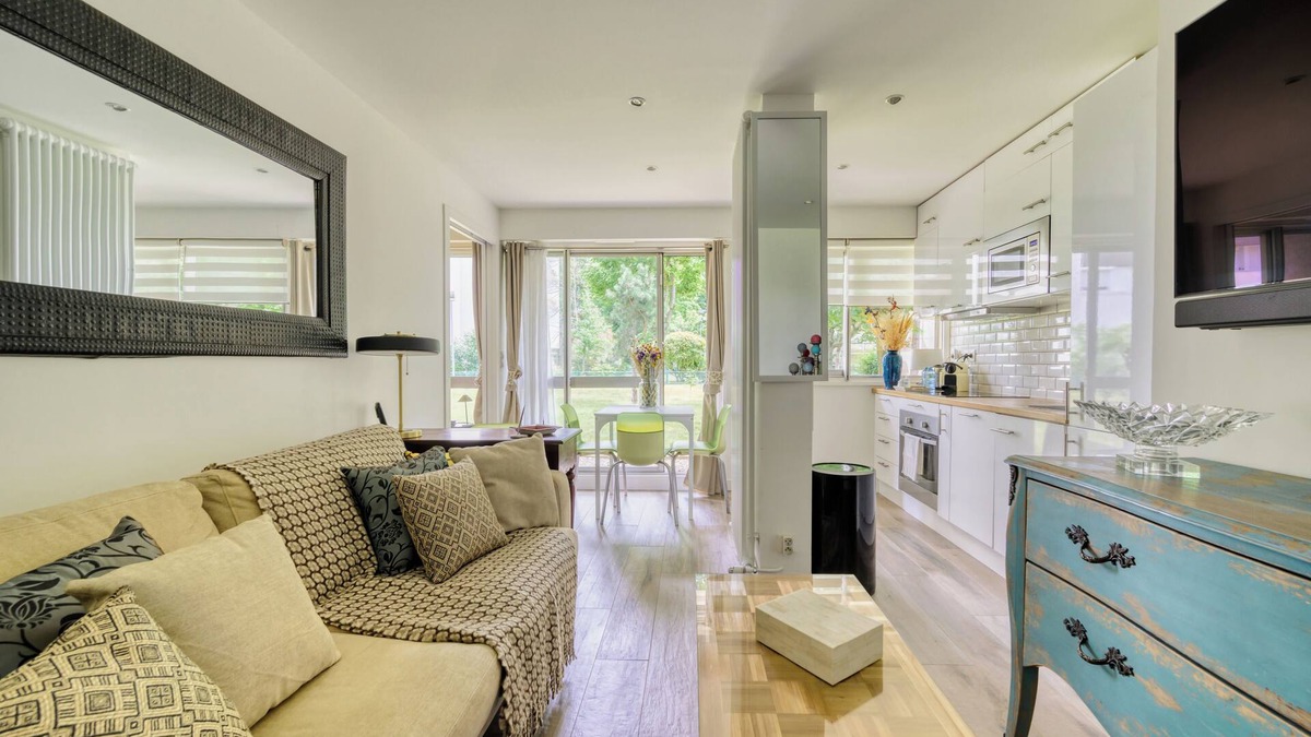 Clichy Apartment | Apt 37 m², 1 Chambre, vu Jardin à Clichy Avec une Place de Parking