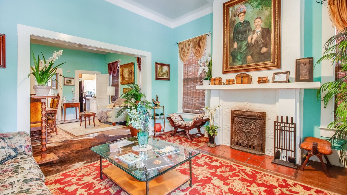 Tobin Hill Apartment | Apt #4 - Charming Apt near Riverwalk, Pearl Brewery, Trinity & Ft. same
