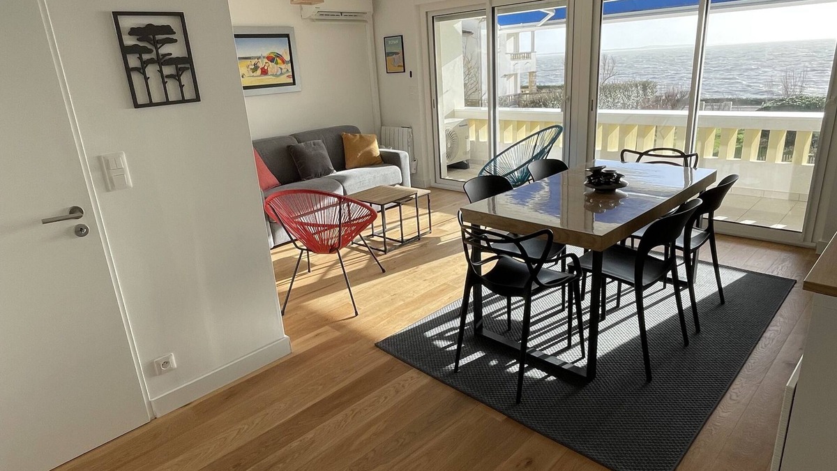 Pontaillac Apartment | Apt 4 pers, air conditioning, sea view, parking, tennis court