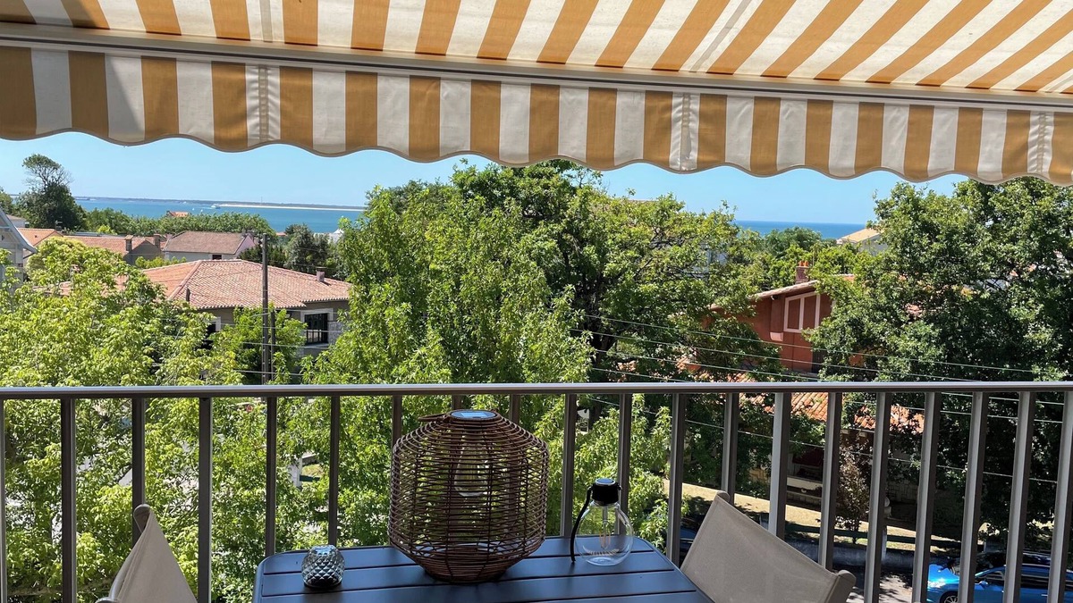 Pontaillac Apartment | Apt 4 pers, sea view, walking distance to beach.