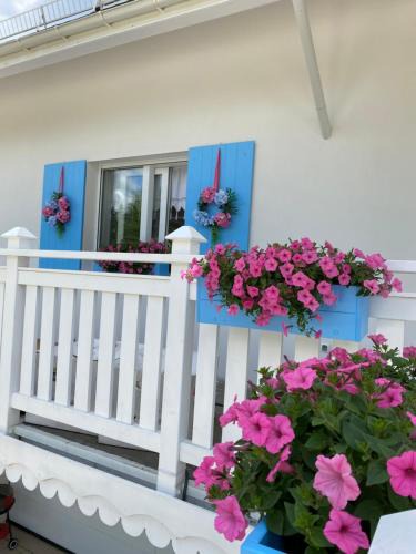 Karpacz Apartment | Apt FIONA3 Centrum700m Parking Bezpłatny Monitorowany Salon Tv Sypialnia Tv Łazienka Kuchnia Rekuperacja