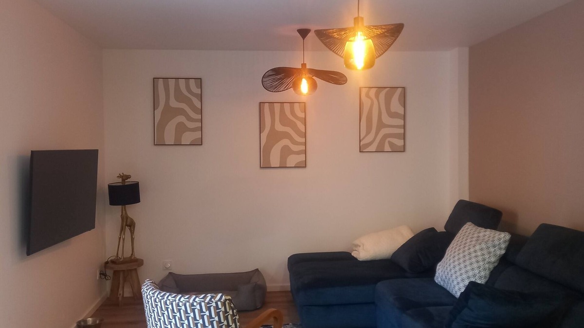 Laruns Apartment | Apt for 2 or 4 people with jacuzzi and garden in the heart of Laruns village