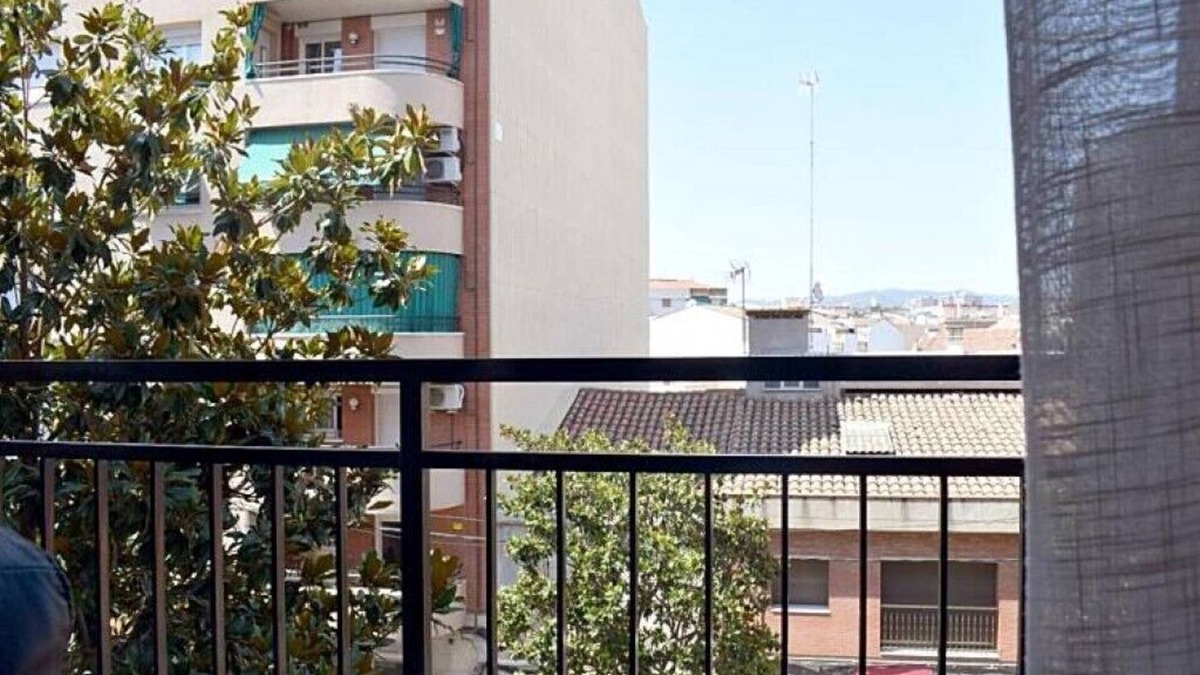 Terrassa Apartment | Apt. in TERRASSA at 24 Kms from Barcelona. 4/6/8 pers/apt.