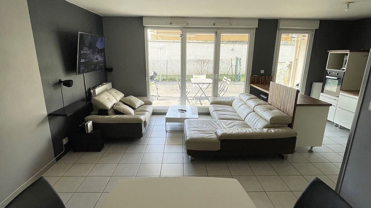 Vaulx-en-Velin Apartment | Apt. whole 2 bedrooms Eurexpo Garage