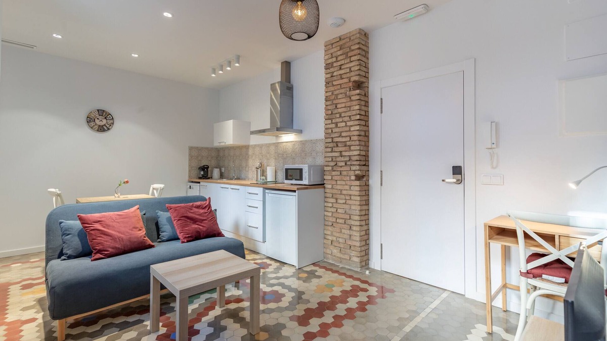 La Petxina Apartment | ☙ Apt. with Antique Floor & lots of Sun Light ❧