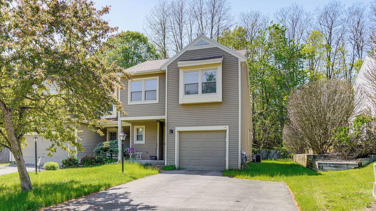 Guilderland Center House | Apt within Townhome: Albany Estate w/Yard Access