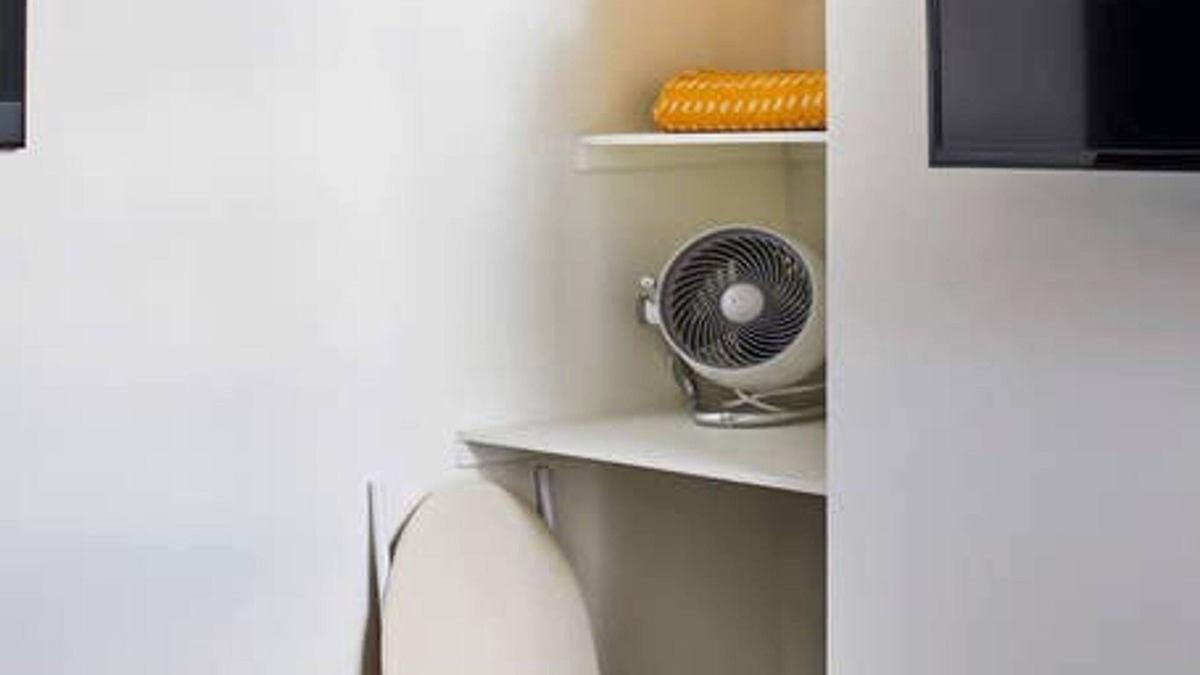 Crestline Heights Apartment | Apt1 Edenbrae - Serene Walkable Modern Retreat Named Best in Bham