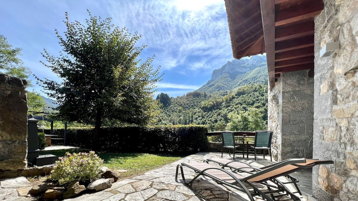 Campo de Caso Apartment | Apto rural LL con encanto,Wifi,chimenea y vistas