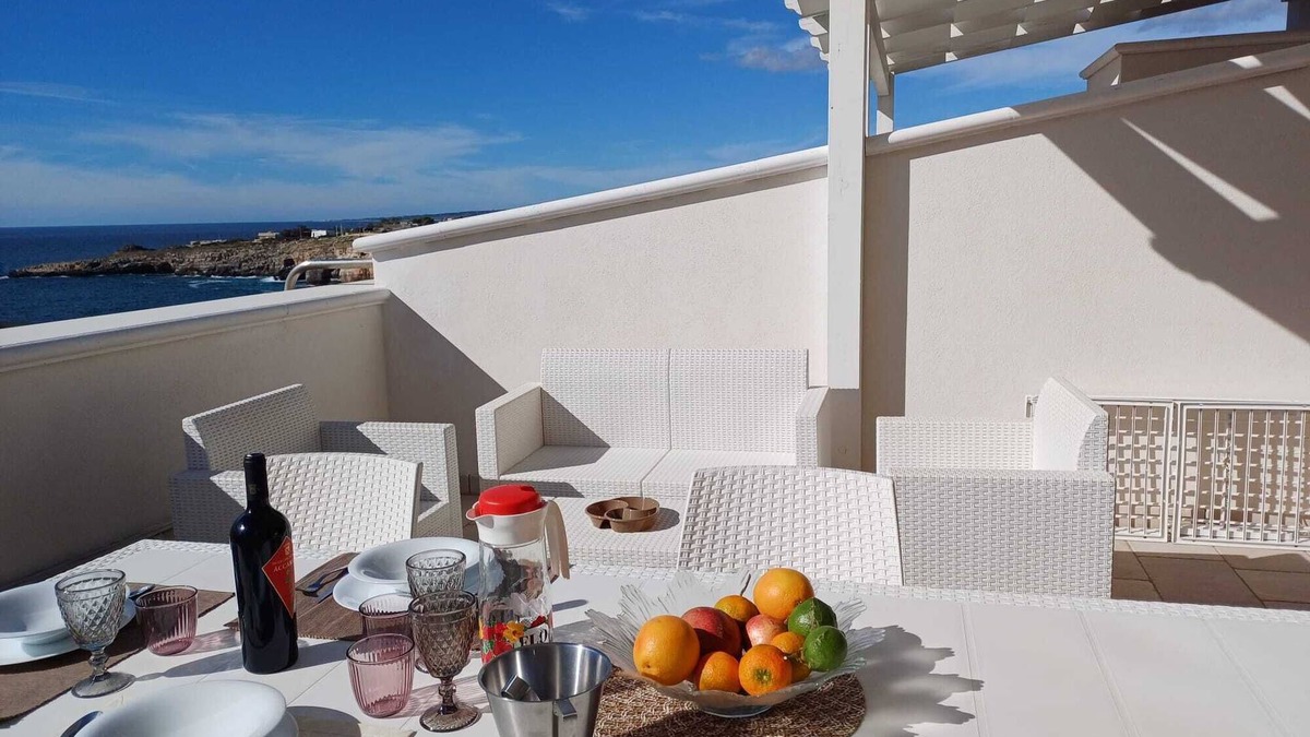 Castrignano del Capo Apartment | APULIA SALENTO SANTA MARIA DI LEUCA VILLETTA VEDUSELLA WITH TERRACE OVERLOOKING THE SEA