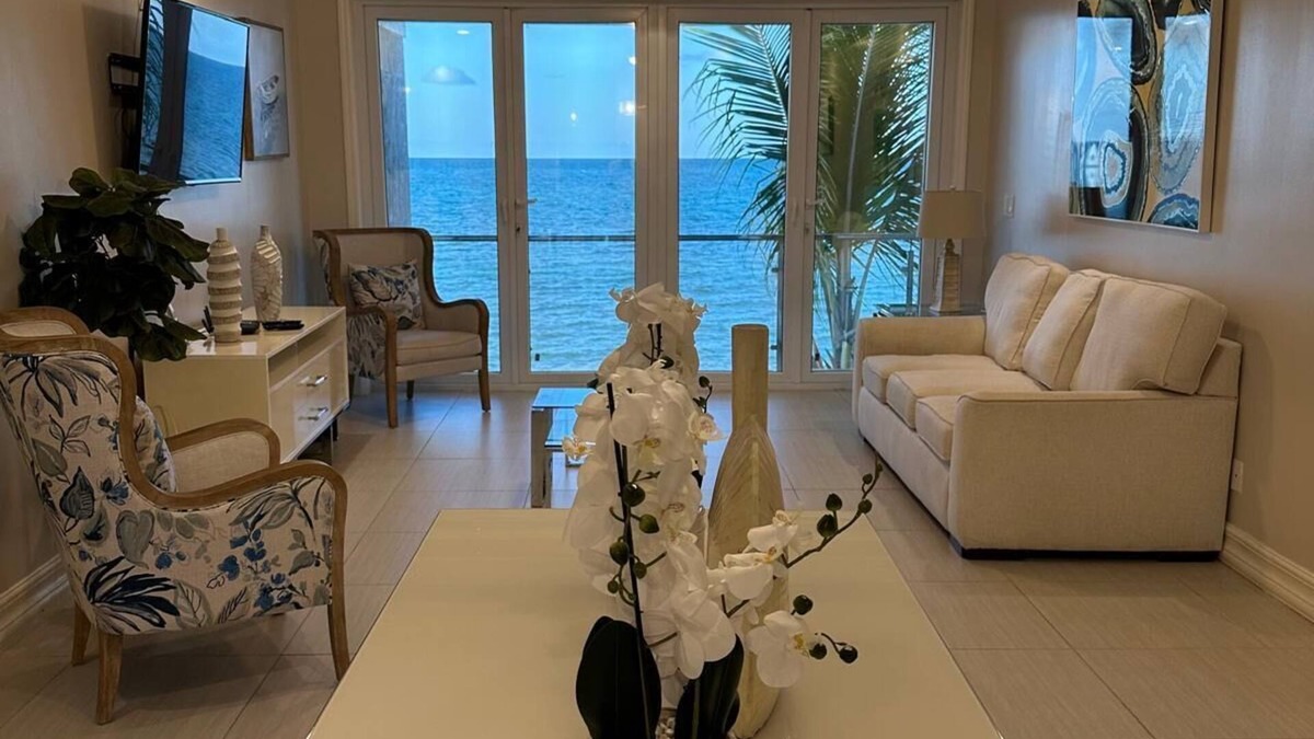 Coral Harbour Apartment | Aqua Beach Condo!