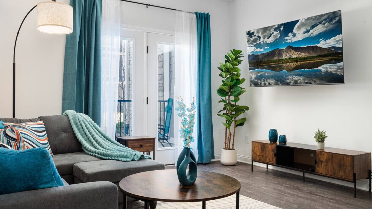 Whitestown Apartment | Aqua Oasis Spacious 2BR 2BA King Beds Pond WFHGym