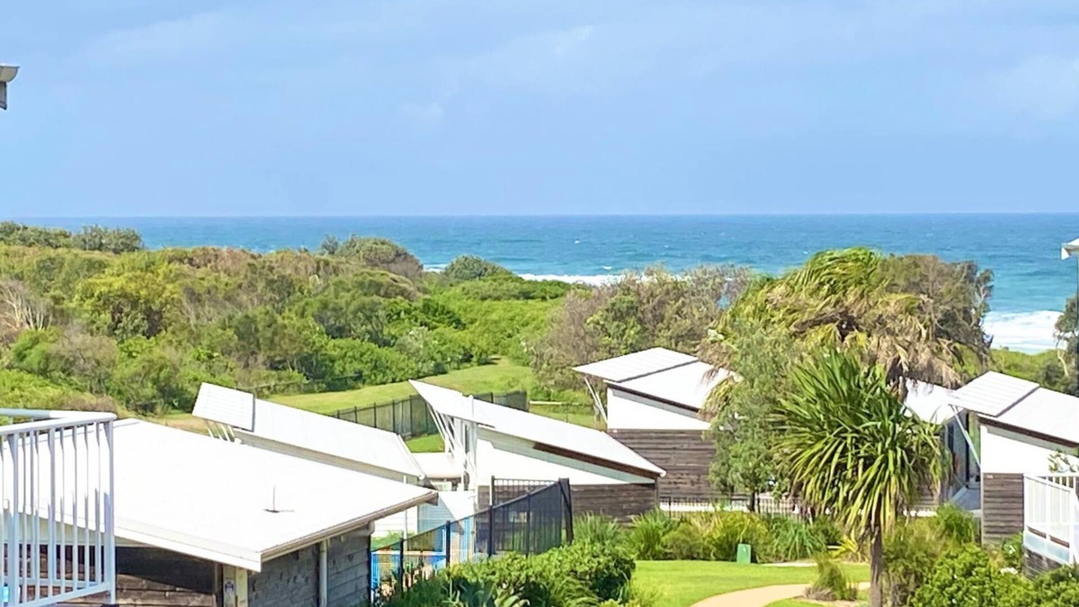 Caves Beach Villa | Aqua Villa at Caves Beach Villas