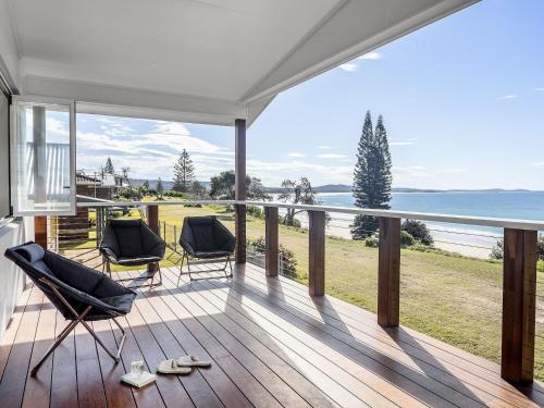 Brooms Head House | Aqua Vista - Beach front location