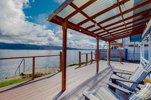 Hoodsport Hotel | Aquamarine Dreams
