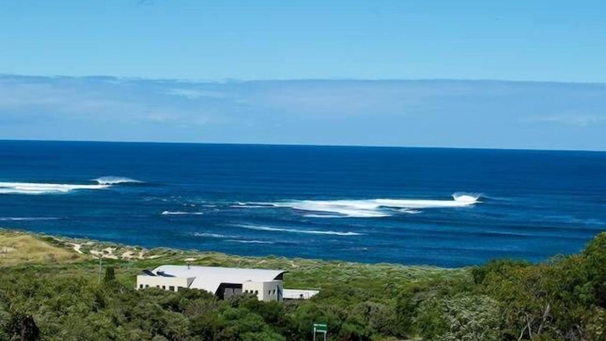 Prevelly Apartment | AQUATIC VISIONS SEA VIEW APARTMENT