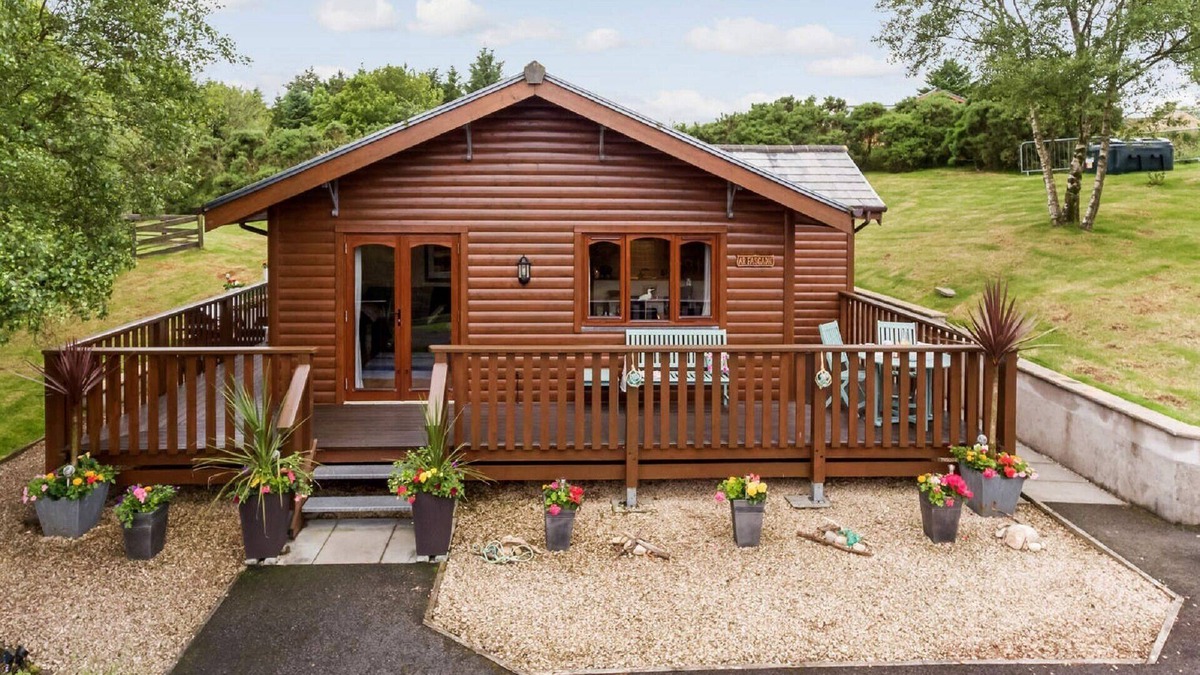 Isle of Arran Ski Chalet | Ar Fasgadh Lodge, Torbeg, Shiskine, just outside Blackwaterfoot, Isle of Arran