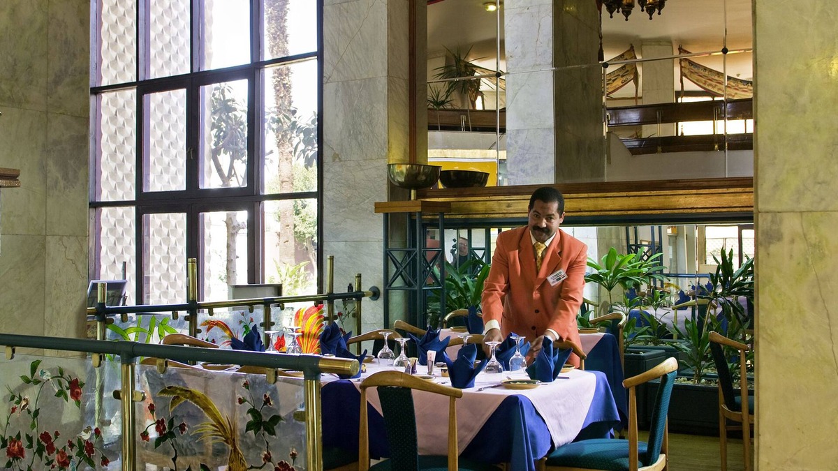 Luxor Hotel | Aracan Eatabe Luxor Hotel