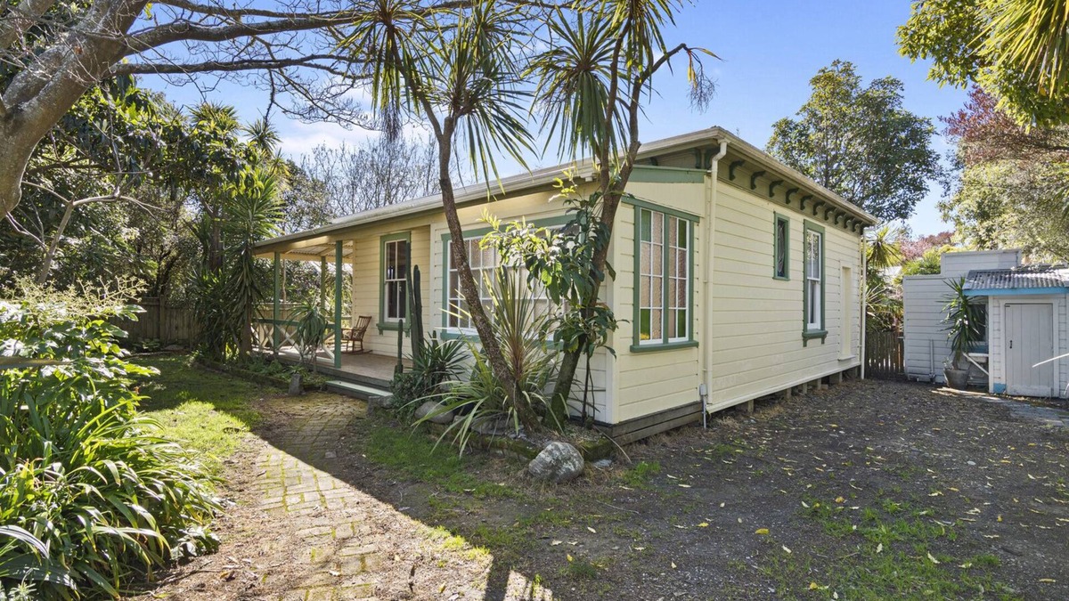 Mapua House | Aranui palms - Mapua Holiday Home