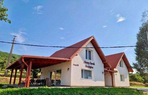 Kisgyor Apartment | Arany Sarok Vendégház