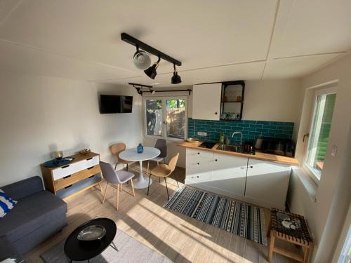 Tiszakecske House | Aranypart Kabinház Tiszakécske