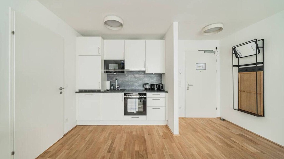 Erdberg Apartment | Arbio I New Balcony Apart in Simmering