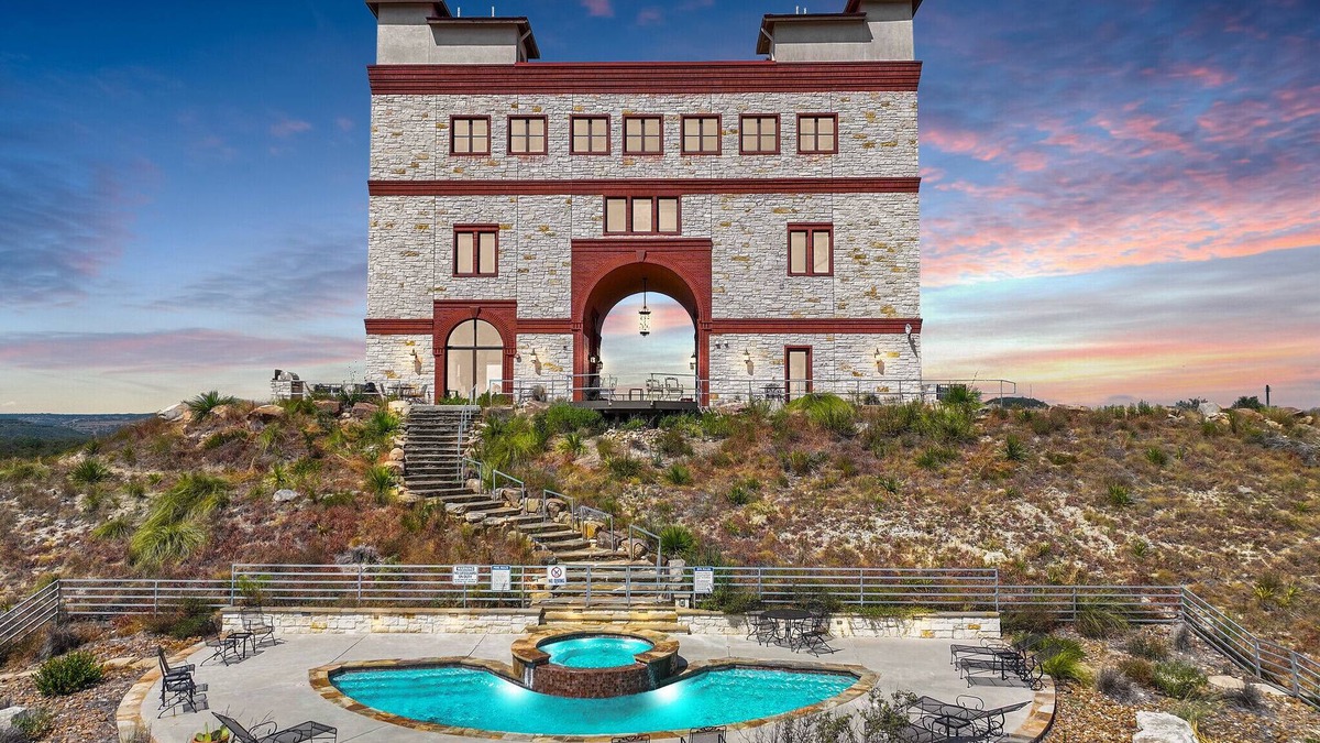 Johnson City Hotel | Arc de Texas- Lafayatte Suite I ATV's, Pool, Stargazing, on 2001 acres!