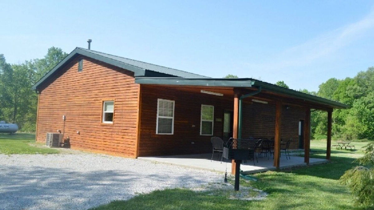 Eckerty Cabin | Arcadia Cabin 25 with Game Room Located on Patoka Lake in Southern Indiana